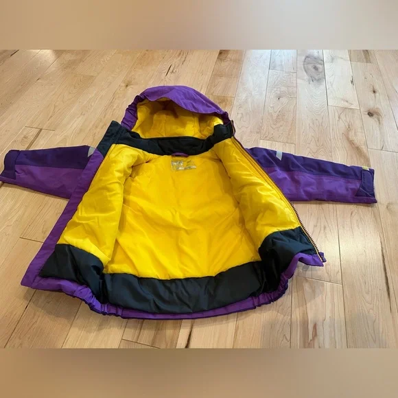 Helly Hansen ski jacket - Picture 2 of 6